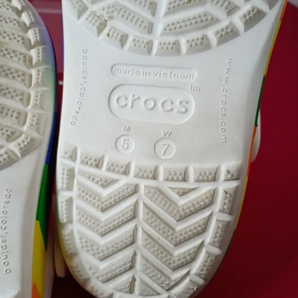 Crocs Men's SZ 5 Women's SZ 7 Rainbow Pride White Slip On Shoes Sandals